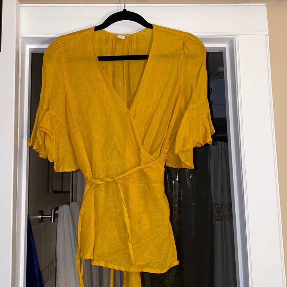 Old navy wrap top